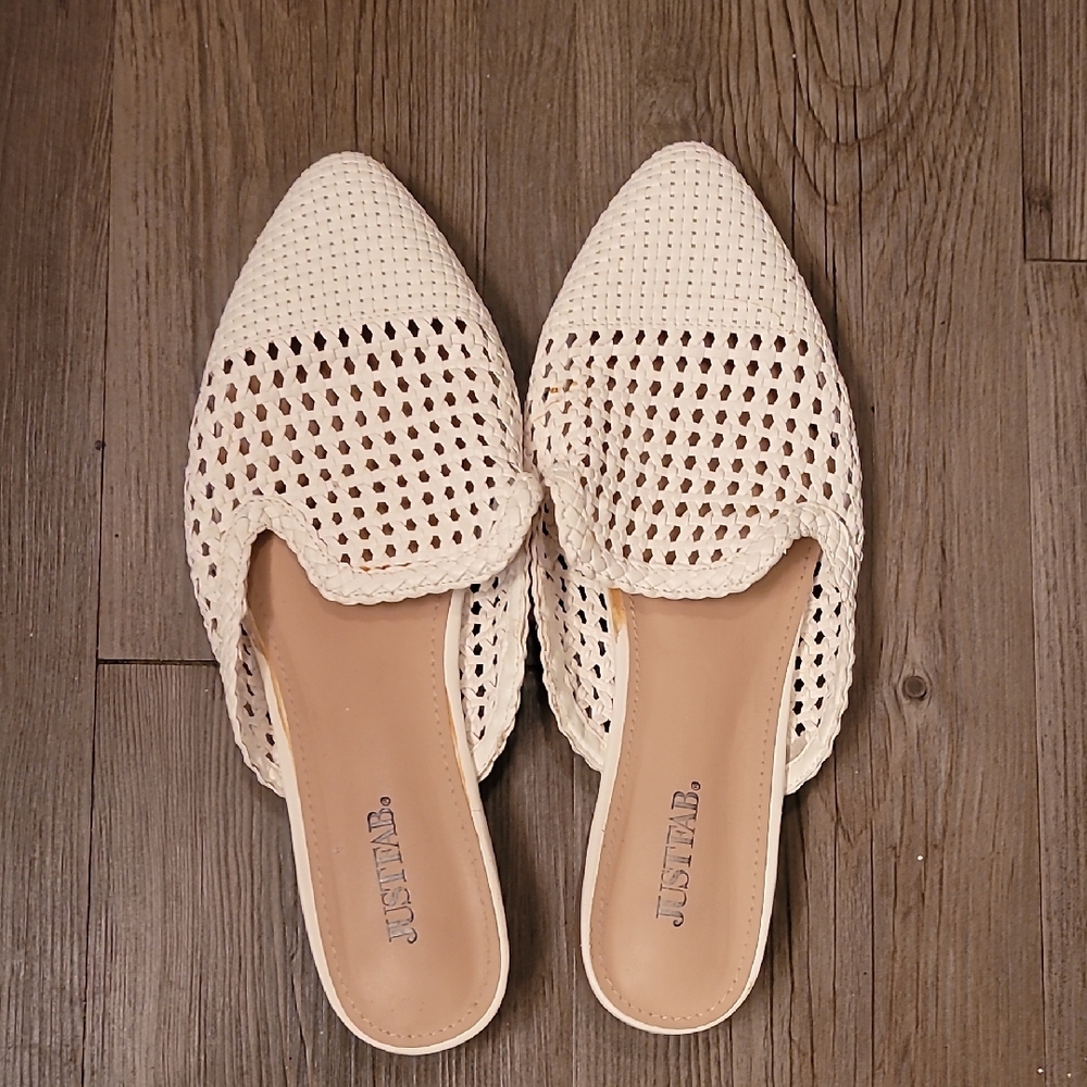 J/SLIDES Women's Cream Slip-On Loafers
